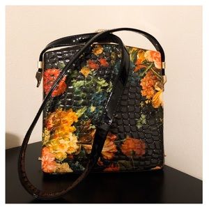European Hard Shell Floral Shoulder Purse